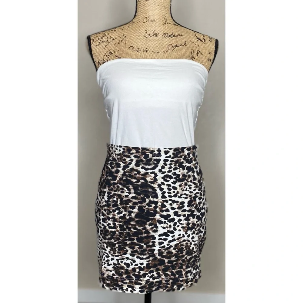 H&M‎ Basic Leopard Miniskirt Size M